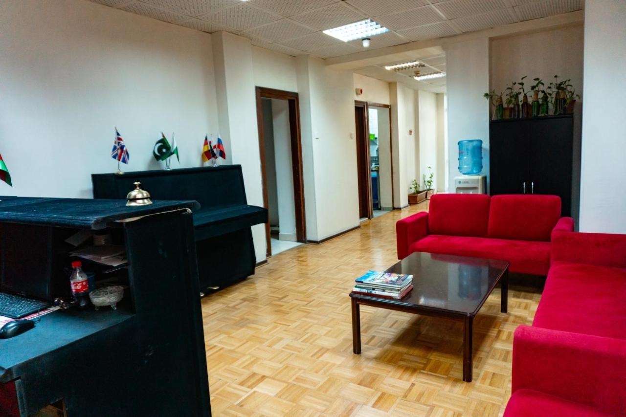 White Horse Hotel Баку Екстер'єр фото
