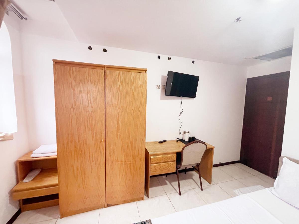 White Horse Hotel Баку Екстер'єр фото