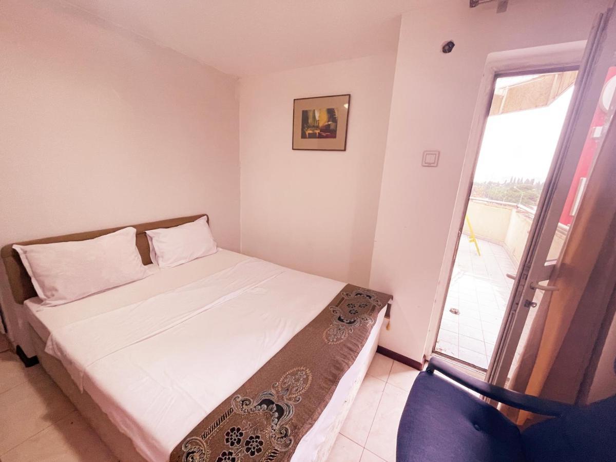 White Horse Hotel Баку Екстер'єр фото